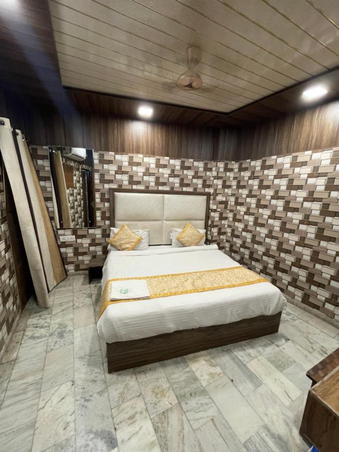 Fabhotel Dm Residency Amritsar Eksteriør billede